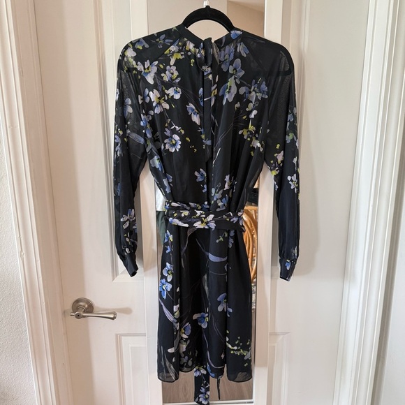 Reiss Floral Printed Dress Size 8 Color Blue - Picture 3 of 3